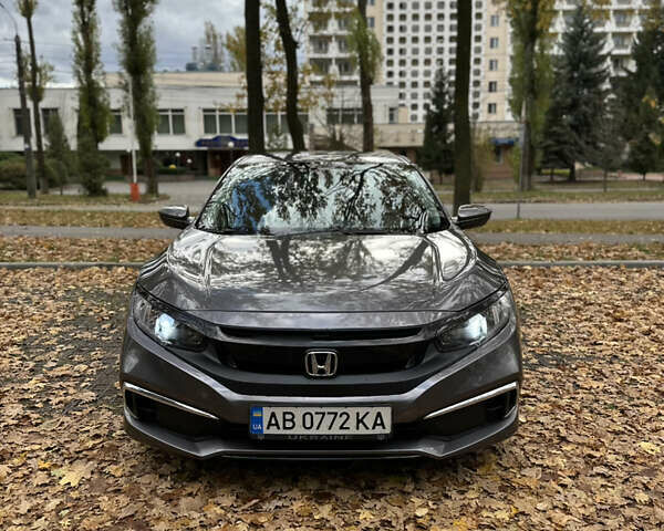 Серый Хонда Цивик, объемом двигателя 2 л и пробегом 78 тыс. км за 13800 $, фото 1 на Automoto.ua
