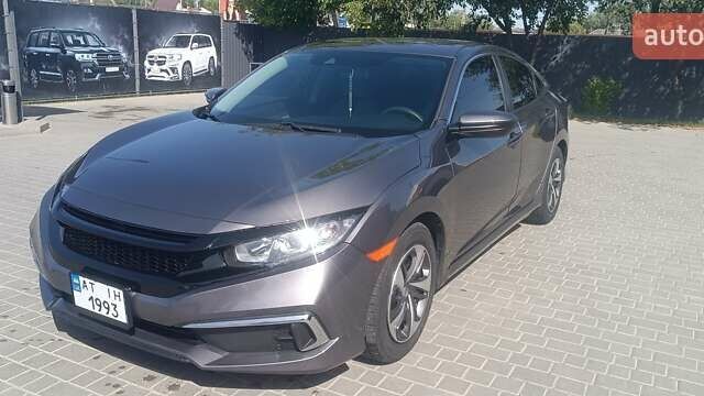 Серый Хонда Цивик, объемом двигателя 2 л и пробегом 52 тыс. км за 16000 $, фото 1 на Automoto.ua