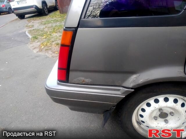 Серый Хонда Цивик, объемом двигателя 1.5 л и пробегом 389 тыс. км за 1100 $, фото 1 на Automoto.ua