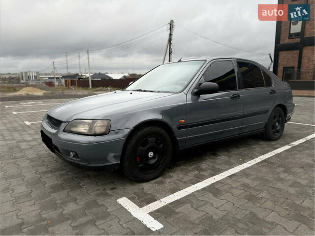 Сірий Хонда Сівік, об'ємом двигуна 1.5 л та пробігом 160 тис. км за 1999 $, фото 1 на Automoto.ua