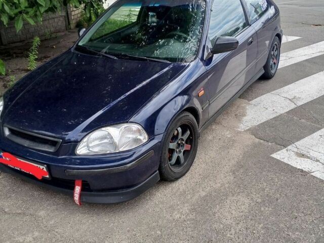 Синий Хонда Цивик, объемом двигателя 1.4 л и пробегом 300 тыс. км за 3700 $, фото 1 на Automoto.ua