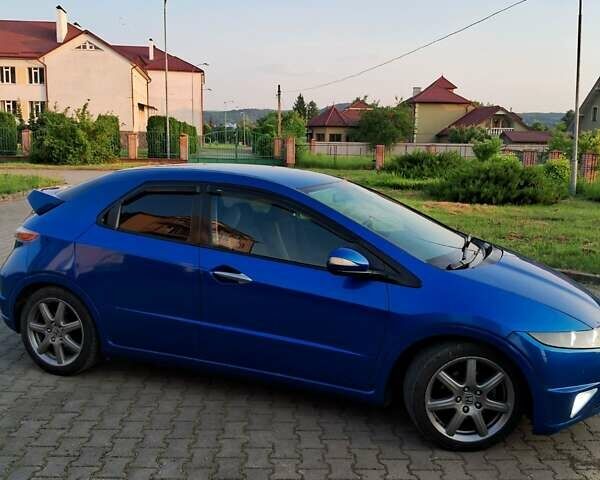 Синий Хонда Цивик, объемом двигателя 1.8 л и пробегом 265 тыс. км за 5700 $, фото 1 на Automoto.ua