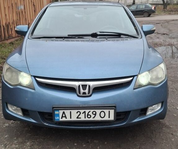 Синий Хонда Цивик, объемом двигателя 1.8 л и пробегом 313 тыс. км за 4600 $, фото 1 на Automoto.ua