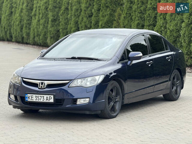 Синий Хонда Цивик, объемом двигателя 1.8 л и пробегом 187 тыс. км за 6799 $, фото 1 на Automoto.ua