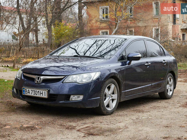Синий Хонда Цивик, объемом двигателя 1.8 л и пробегом 197 тыс. км за 6500 $, фото 1 на Automoto.ua