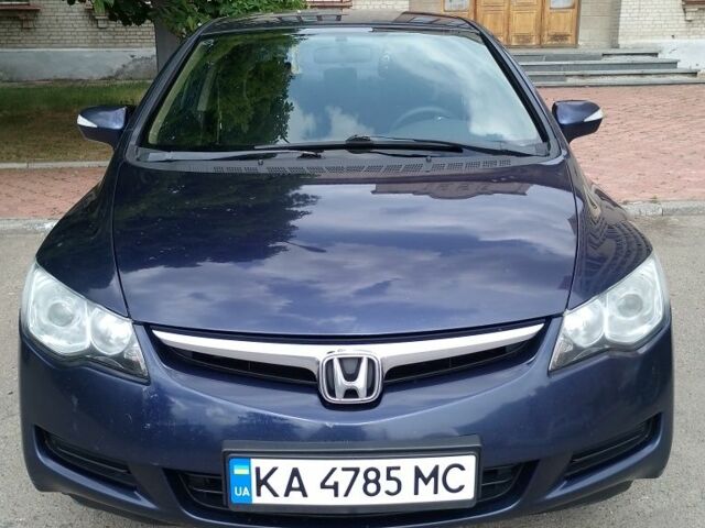 Синий Хонда Цивик, объемом двигателя 1.8 л и пробегом 270 тыс. км за 5900 $, фото 1 на Automoto.ua
