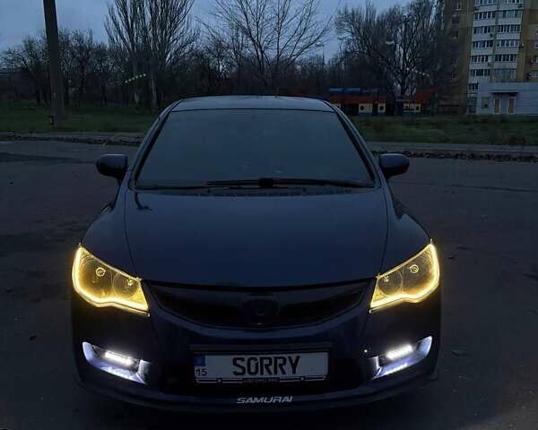 Синий Хонда Цивик, объемом двигателя 1.8 л и пробегом 280 тыс. км за 5800 $, фото 1 на Automoto.ua