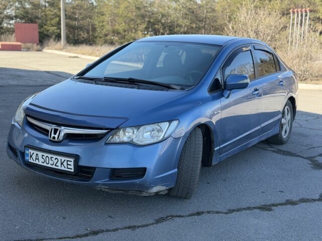 Синий Хонда Цивик, объемом двигателя 1.8 л и пробегом 260 тыс. км за 5200 $, фото 1 на Automoto.ua