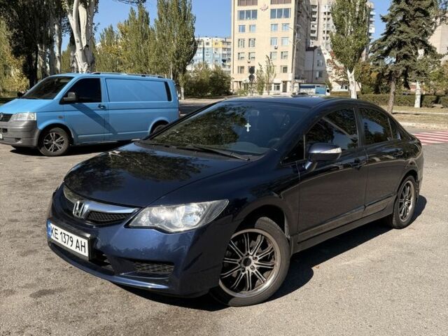Синий Хонда Цивик, объемом двигателя 1.8 л и пробегом 182 тыс. км за 6700 $, фото 1 на Automoto.ua