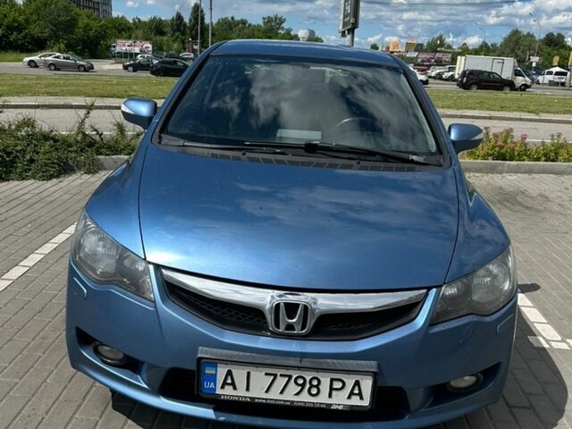 Синий Хонда Цивик, объемом двигателя 1.8 л и пробегом 203 тыс. км за 6800 $, фото 1 на Automoto.ua