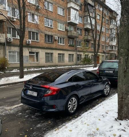 Синий Хонда Цивик, объемом двигателя 2 л и пробегом 232 тыс. км за 15000 $, фото 1 на Automoto.ua