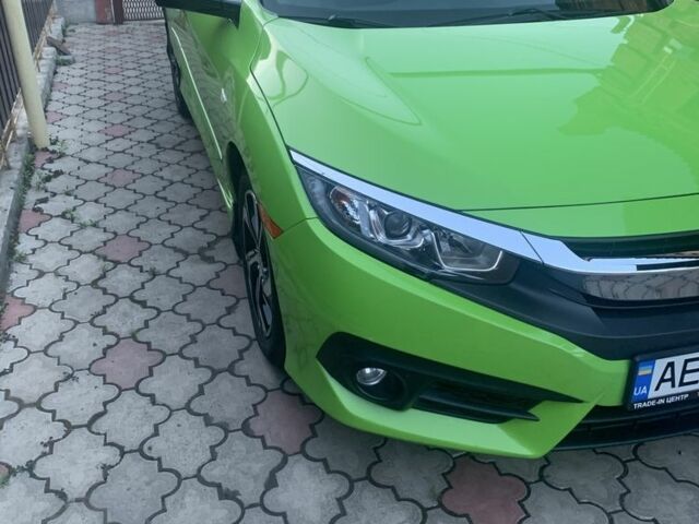 Зеленый Хонда Цивик, объемом двигателя 1.5 л и пробегом 100 тыс. км за 14000 $, фото 1 на Automoto.ua