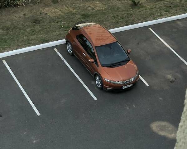 Оранжевый Хонда Цивик, объемом двигателя 1.8 л и пробегом 172 тыс. км за 9000 $, фото 1 на Automoto.ua