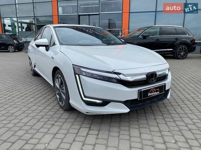 Белый Хонда Клерити, объемом двигателя 1.5 л и пробегом 60 тыс. км за 17900 $, фото 1 на Automoto.ua