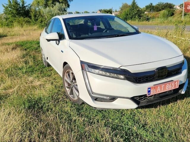 Білий Хонда Клериті, об'ємом двигуна 1.5 л та пробігом 191 тис. км за 15700 $, фото 1 на Automoto.ua
