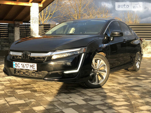 Черный Хонда Клерити, объемом двигателя 1.5 л и пробегом 135 тыс. км за 21000 $, фото 1 на Automoto.ua