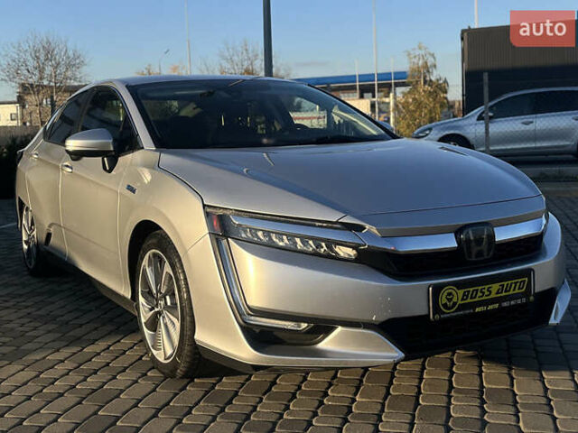 Сірий Хонда Клериті, об'ємом двигуна 1.5 л та пробігом 208 тис. км за 17200 $, фото 1 на Automoto.ua