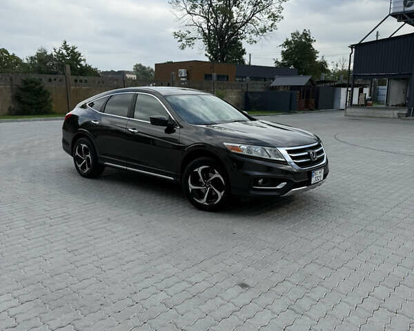 Коричневый Хонда Кросстур, объемом двигателя 2.35 л и пробегом 179 тыс. км за 13400 $, фото 1 на Automoto.ua