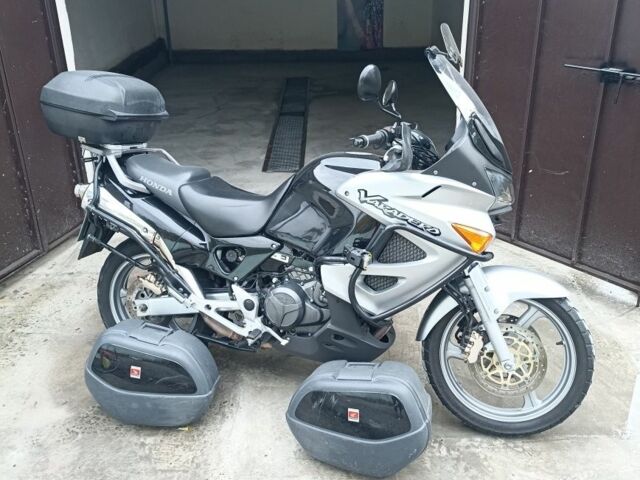 Хонда Другая 2003 в Мироновке на Automoto.ua Хонда Другая, объемом двигателя 1 л и пробегом 0 тыс. км за 5800 $, фото 1 на Automoto.ua