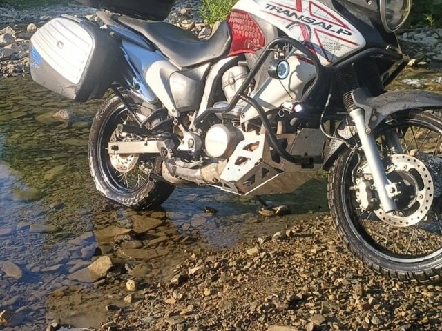 Хонда Другая, объемом двигателя 0.7 л и пробегом 0 тыс. км за 6000 $, фото 1 на Automoto.ua