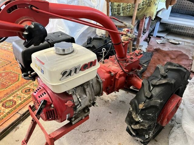 Красный Хонда ЕМ, объемом двигателя 0.27 л и пробегом 5 тыс. км за 1182 $, фото 1 на Automoto.ua