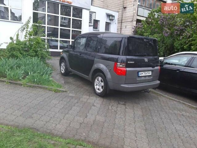 Чорний Хонда Елемент, об'ємом двигуна 2.4 л та пробігом 228 тис. км за 7800 $, фото 1 на Automoto.ua