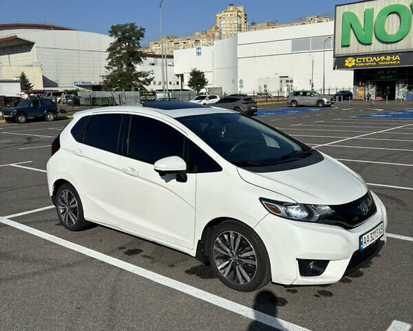 Белый Хонда ФИТ, объемом двигателя 1.5 л и пробегом 115 тыс. км за 10900 $, фото 1 на Automoto.ua