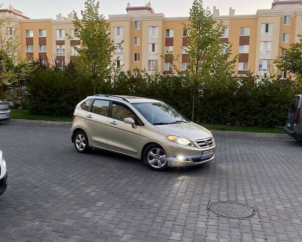 Бежевый Хонда ФРВ, объемом двигателя 2 л и пробегом 380 тыс. км за 6999 $, фото 1 на Automoto.ua