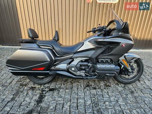 Коричневый Хонда GL 1800 Gold Wing, объемом двигателя 1.83 л и пробегом 30 тыс. км за 25500 $, фото 1 на Automoto.ua