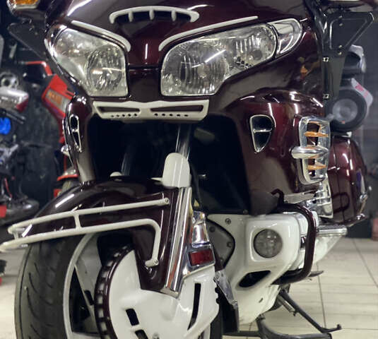 Червоний Хонда GL 1800 Gold Wing, об'ємом двигуна 0 л та пробігом 56 тис. км за 12000 $, фото 1 на Automoto.ua