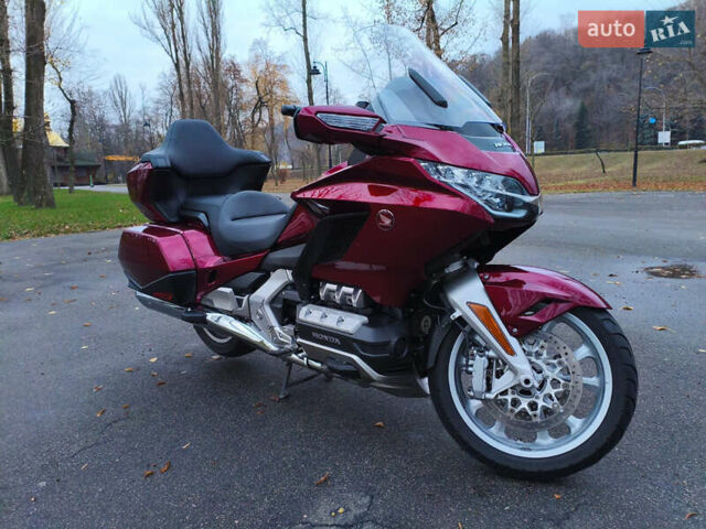 Червоний Хонда GL 1800 Gold Wing, об'ємом двигуна 1.8 л та пробігом 10 тис. км за 22600 $, фото 1 на Automoto.ua