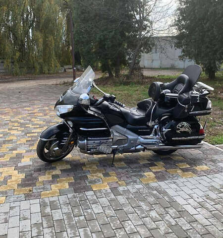 Хонда GL 1800 Gold Wing, объемом двигателя 1.8 л и пробегом 92 тыс. км за 16500 $, фото 1 на Automoto.ua