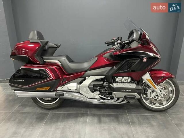Хонда GL 1800 Gold Wing, объемом двигателя 0 л и пробегом 4 тыс. км за 28000 $, фото 1 на Automoto.ua