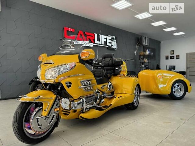 Желтый Хонда GL 1800 Gold Wing, объемом двигателя 1.8 л и пробегом 12 тыс. км за 25500 $, фото 1 на Automoto.ua