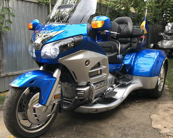 Синий Хонда GL 1800 Gold Wing, объемом двигателя 1.8 л и пробегом 55 тыс. км за 29999 $, фото 1 на Automoto.ua