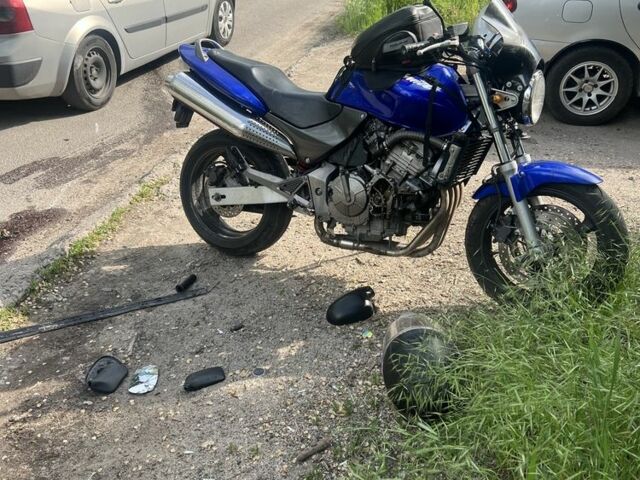 Хонда Хорнет, объемом двигателя 0.6 л и пробегом 0 тыс. км за 3200 $, фото 1 на Automoto.ua