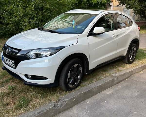Белый Хонда ХРВ, объемом двигателя 1.8 л и пробегом 68 тыс. км за 17500 $, фото 1 на Automoto.ua