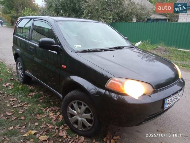 Черный Хонда ХРВ, объемом двигателя 1.6 л и пробегом 391 тыс. км за 3200 $, фото 1 на Automoto.ua