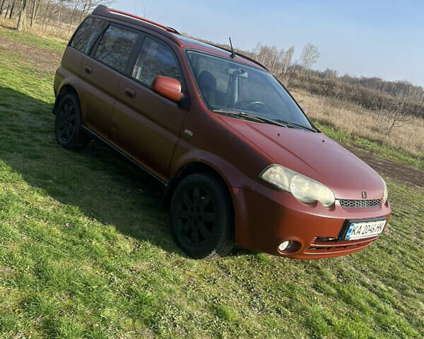 Красный Хонда ХРВ, объемом двигателя 1.6 л и пробегом 206 тыс. км за 4400 $, фото 1 на Automoto.ua