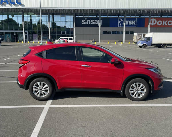 Красный Хонда ХРВ, объемом двигателя 1.5 л и пробегом 60 тыс. км за 18500 $, фото 1 на Automoto.ua