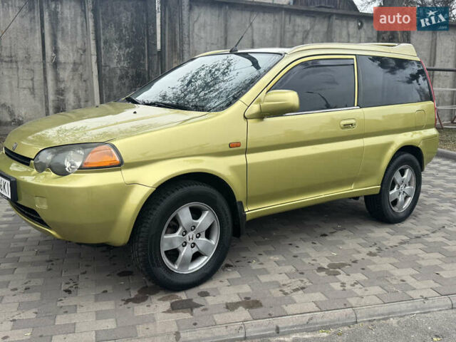 Желтый Хонда ХРВ, объемом двигателя 1.59 л и пробегом 217 тыс. км за 4500 $, фото 1 на Automoto.ua