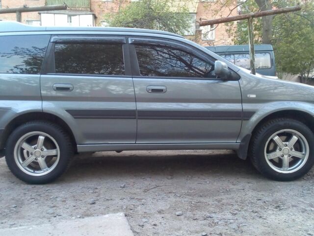 Серый Хонда ХРВ, объемом двигателя 1.6 л и пробегом 150 тыс. км за 6000 $, фото 1 на Automoto.ua