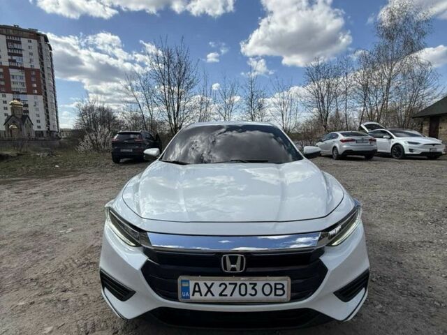 Белый Хонда Инсайт, объемом двигателя 1.5 л и пробегом 92 тыс. км за 18700 $, фото 1 на Automoto.ua