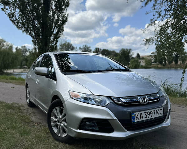 Серый Хонда Инсайт, объемом двигателя 1.3 л и пробегом 300 тыс. км за 6100 $, фото 1 на Automoto.ua