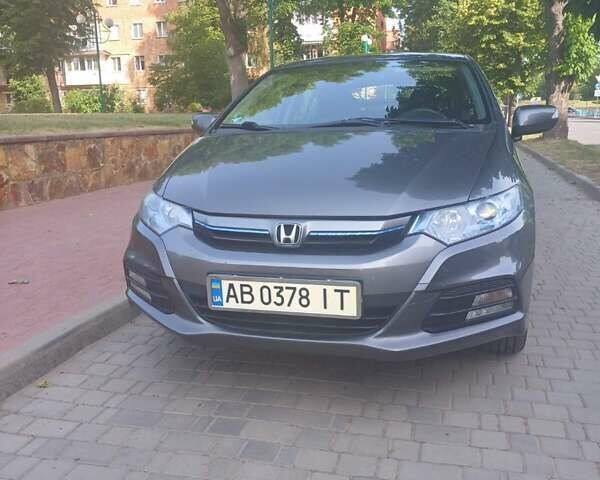 Серый Хонда Инсайт, объемом двигателя 1.3 л и пробегом 230 тыс. км за 9500 $, фото 1 на Automoto.ua