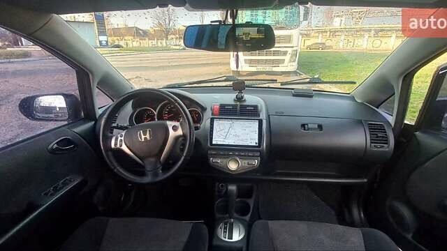 Черный Хонда Джаз, объемом двигателя 1.4 л и пробегом 202 тыс. км за 4600 $, фото 1 на Automoto.ua