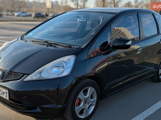 Черный Хонда Джаз, объемом двигателя 1.34 л и пробегом 230 тыс. км за 5900 $, фото 1 на Automoto.ua