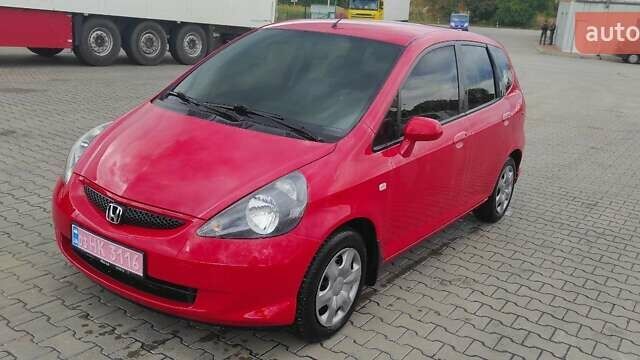 Красный Хонда Джаз, объемом двигателя 1.2 л и пробегом 139 тыс. км за 5150 $, фото 1 на Automoto.ua