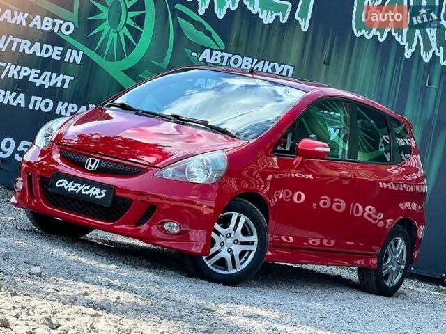 Красный Хонда Джаз, объемом двигателя 1.3 л и пробегом 120 тыс. км за 6600 $, фото 1 на Automoto.ua