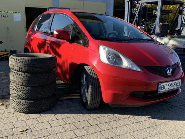 Червоний Хонда Джаз, об'ємом двигуна 1.4 л та пробігом 163 тис. км за 5600 $, фото 1 на Automoto.ua